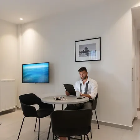 Thess Residences *