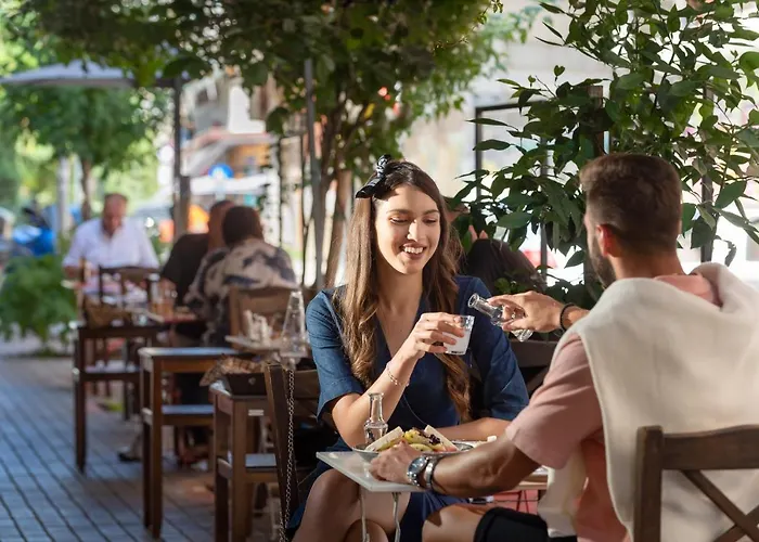 Thess Residences Apartament